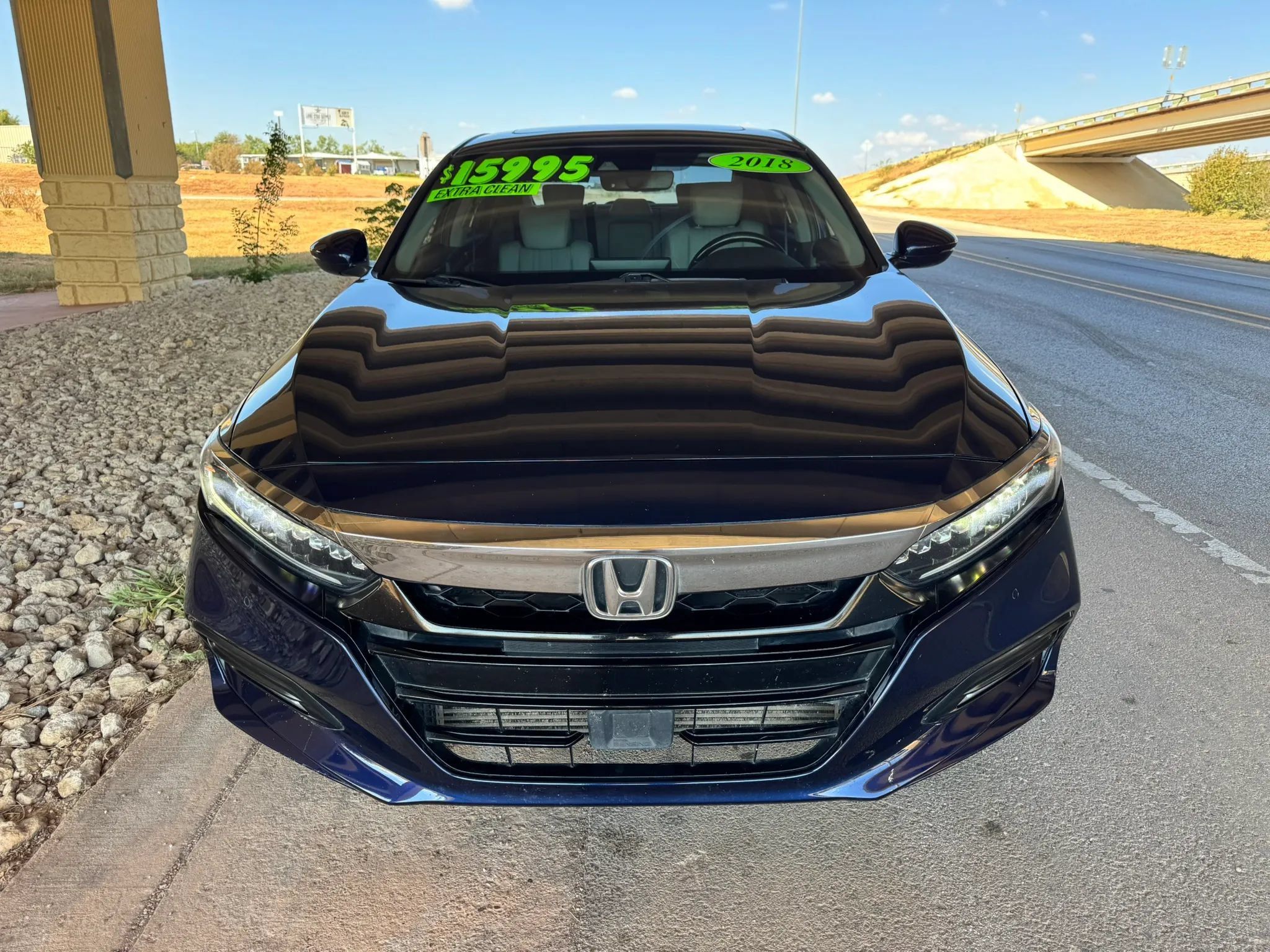 Used 2018 Honda Accord Touring image 8