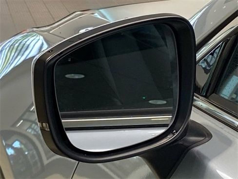 Used 2022 MAZDA CX-9 Touring image 9