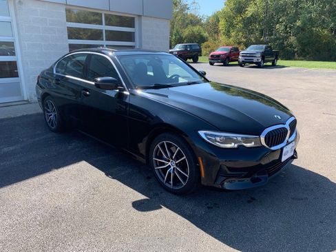 Used 2020 BMW 330i xDrive Sedan w/ Convenience Package image 16