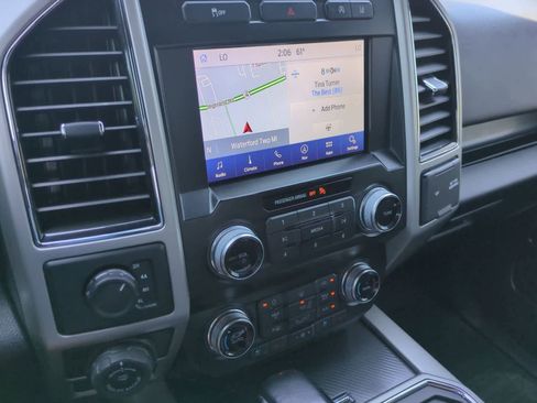 Used 2020 Ford F150 Lariat w/ Equipment Group 502A Luxury AWD/4WD image 29