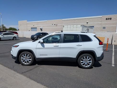 Used 2015 Jeep Cherokee Limited w/ Trailer Tow Group FWD image 5