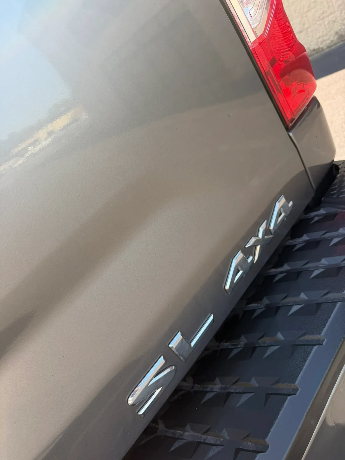Used 2017 Nissan Titan SL AWD/4WD image 12