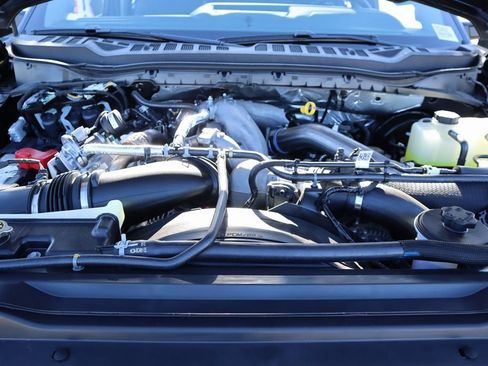 New 2026 Ford F250 Lariat w/ Black Appearance Package image 22