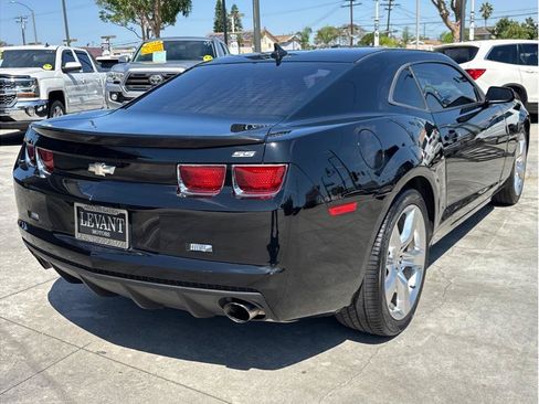 Used 2013 Chevrolet Camaro SS RWD image 7
