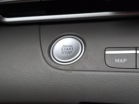 Certified 2023 Hyundai Elantra SEL w/ Convenience Package FWD image 23
