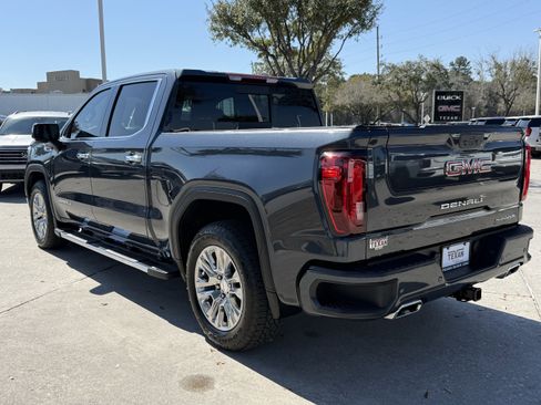 Used 2021 GMC Sierra 1500 Denali image 7