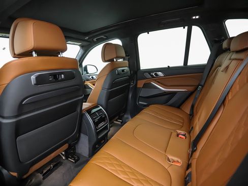 New 2026 BMW X5 xDrive40i w/ Executive Package AWD/4WD image 21