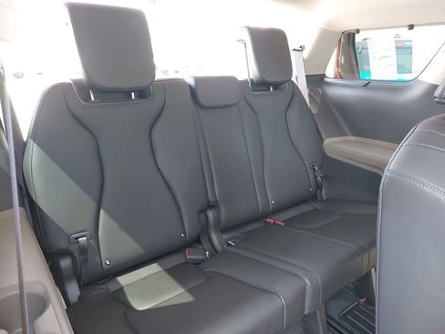 New 2026 Kia Carnival EX FWD image 13