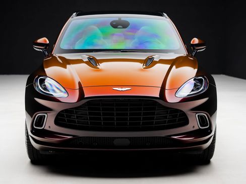 Used 2023 Aston Martin DBX AWD/4WD image 7