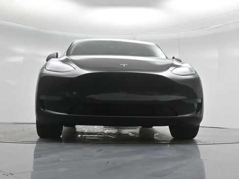 Used 2021 Tesla Model Y Long Range AWD/4WD image 37