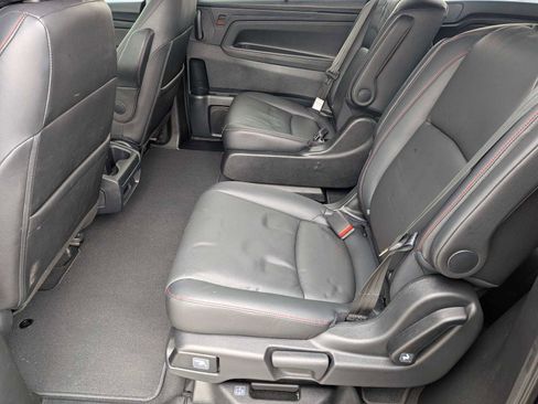 Certified 2023 Honda Odyssey Sport image 18