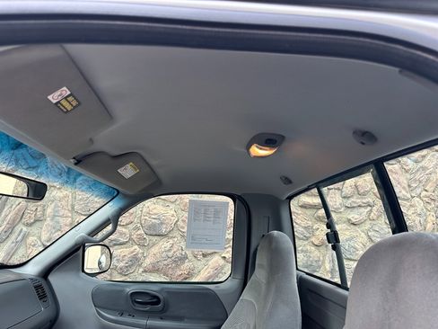 Used 1999 Ford F150 4x4 Regular Cab image 16