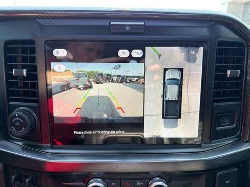 Used 2025 Ford F250 Lariat w/ Lariat Ultimate Package AWD/4WD image 35