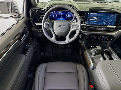 New 2026 Chevrolet Silverado 1500 RST w/ Dark Appearance Package AWD/4WD image 15