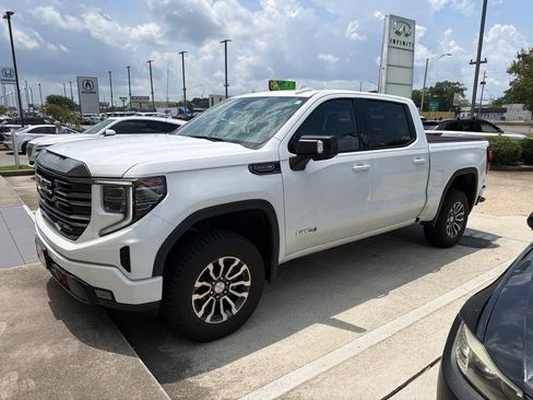 Used 2023 GMC Sierra 1500 AT4 AWD/4WD image 1