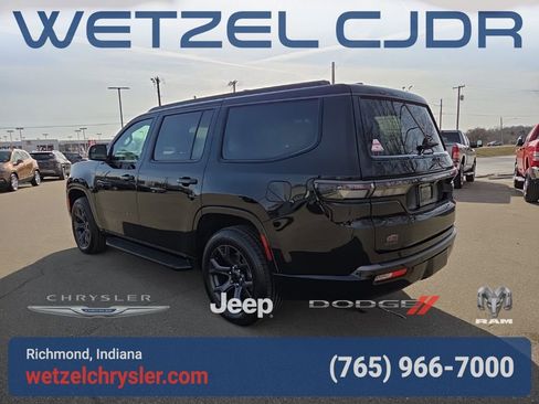 New 2026 Jeep Grand Wagoneer Limited AWD/4WD image 5