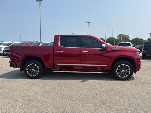 Certified 2024 Chevrolet Silverado 1500 High Country w/ Technology Package AWD/4WD image 4