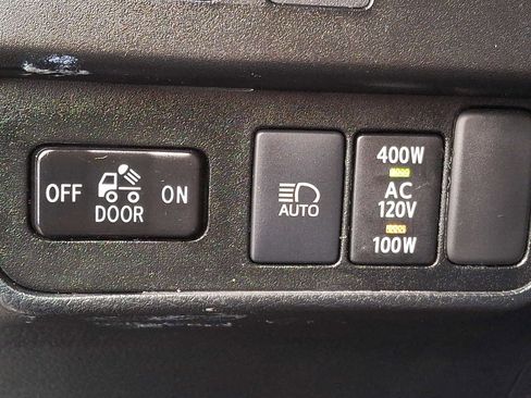 Used 2021 Toyota Tacoma TRD Off-Road image 21