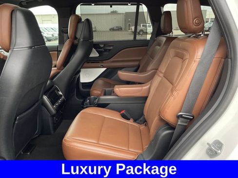 Used 2020 Lincoln Aviator Reserve w/ Equipment Group 202A AWD/4WD image 21