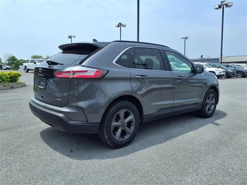 Used 2022 Ford Edge SEL w/ Sport Appearance Package image 4