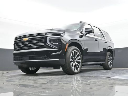 Used 2025 Chevrolet Tahoe High Country w/ Sun And Tow Package AWD/4WD image 59
