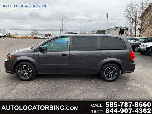 Used 2015 Dodge Grand Caravan SE image 1