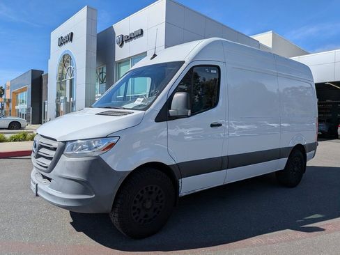 Used 2020 Mercedes-Benz Sprinter 2500 image 1