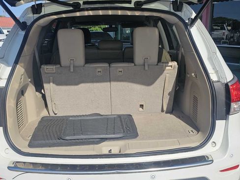 Used 2014 Nissan Pathfinder Platinum FWD image 6