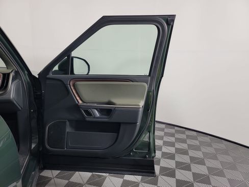 Used 2024 Rivian R1S Adventure image 18