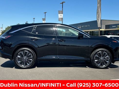 Certified 2026 Nissan Murano Platinum w/ Cargo Package AWD/4WD image 3