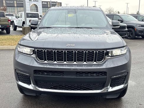 New 2025 Jeep Grand Cherokee L Limited AWD/4WD image 2