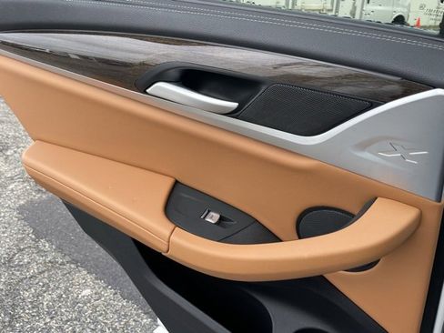 Used 2023 BMW X3 M40i w/ Premium Package image 12