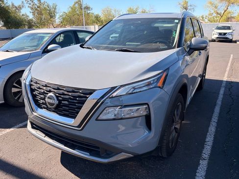 Used 2023 Nissan Rogue SL w/ SL Premium Package FWD image 2