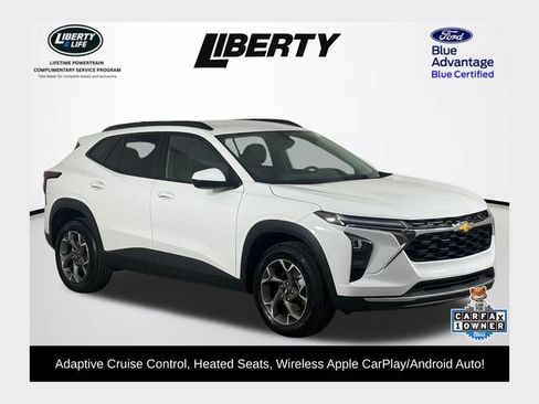 Used 2024 Chevrolet Trax LT w/ Driver Confidence Package FWD image 1