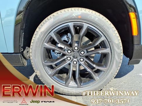 New 2026 Jeep Grand Wagoneer L Summit AWD/4WD image 7