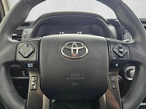 Used 2022 Toyota 4Runner TRD Off-Road Premium image 21