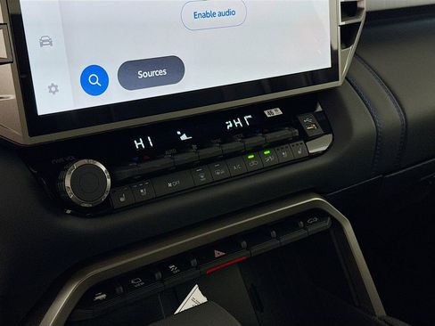 New 2026 Toyota Tundra Platinum AWD/4WD image 18