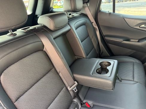 Certified 2026 Chevrolet Equinox LT w/ Convenience Package II FWD image 13