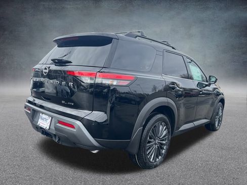 New 2026 Nissan Pathfinder SL image 5