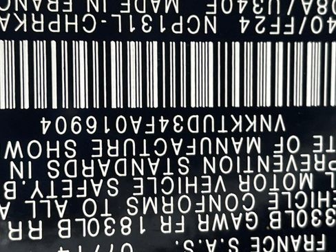 Used 2015 Toyota Yaris SE image 13