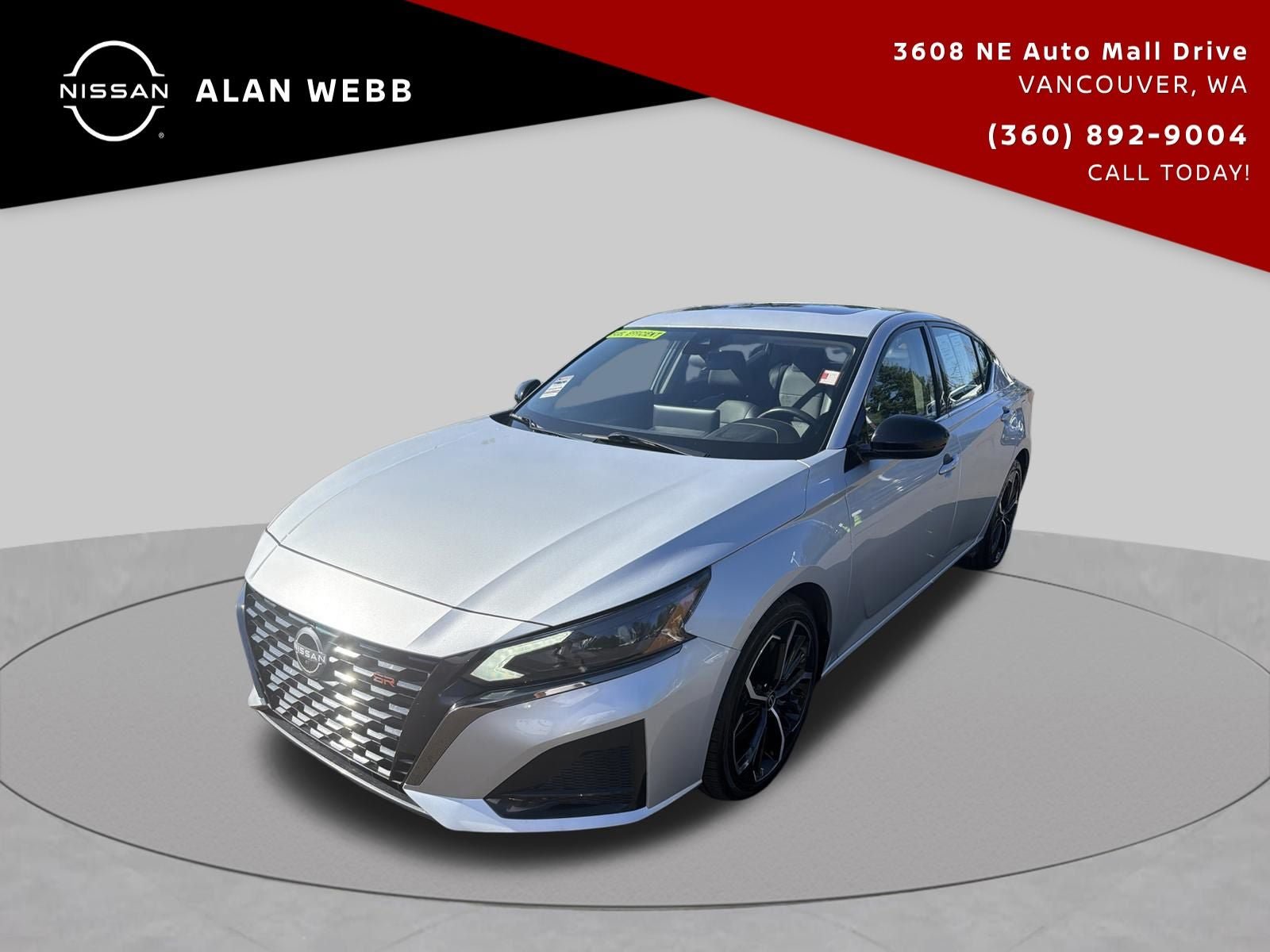 Used 2024 Nissan Altima 2.5 SR w/ SR Premium Package FWD image 7