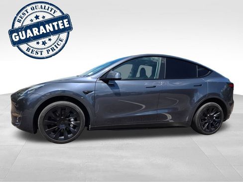 Used 2023 Tesla Model Y Long Range AWD/4WD image 3