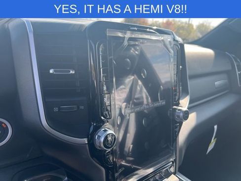 New 2026 RAM 1500 4x4 Crew Cab image 18