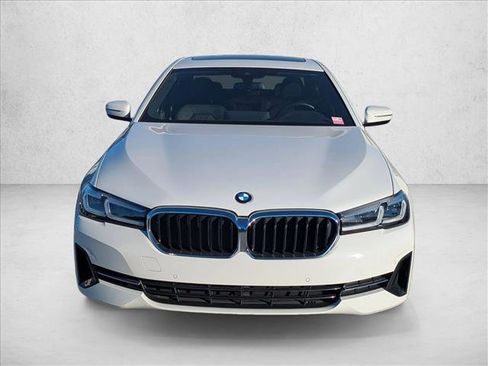 Certified 2023 BMW 530i w/ Convenience Package image 2