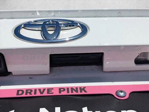 Used 2024 Toyota RAV4 XLE FWD image 7