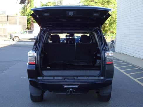 Used 2021 Toyota 4Runner SR5 image 8