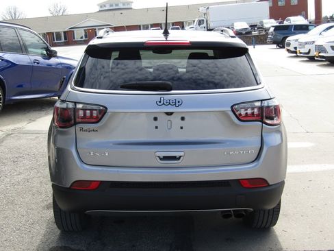 Used 2022 Jeep Compass Limited w/ Sun and Sound Group image 4