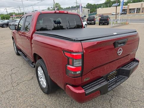 Used 2022 Nissan Frontier SV AWD/4WD image 5