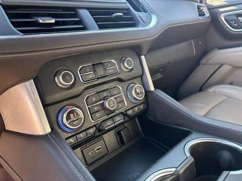 Used 2021 GMC Yukon SLT image 26