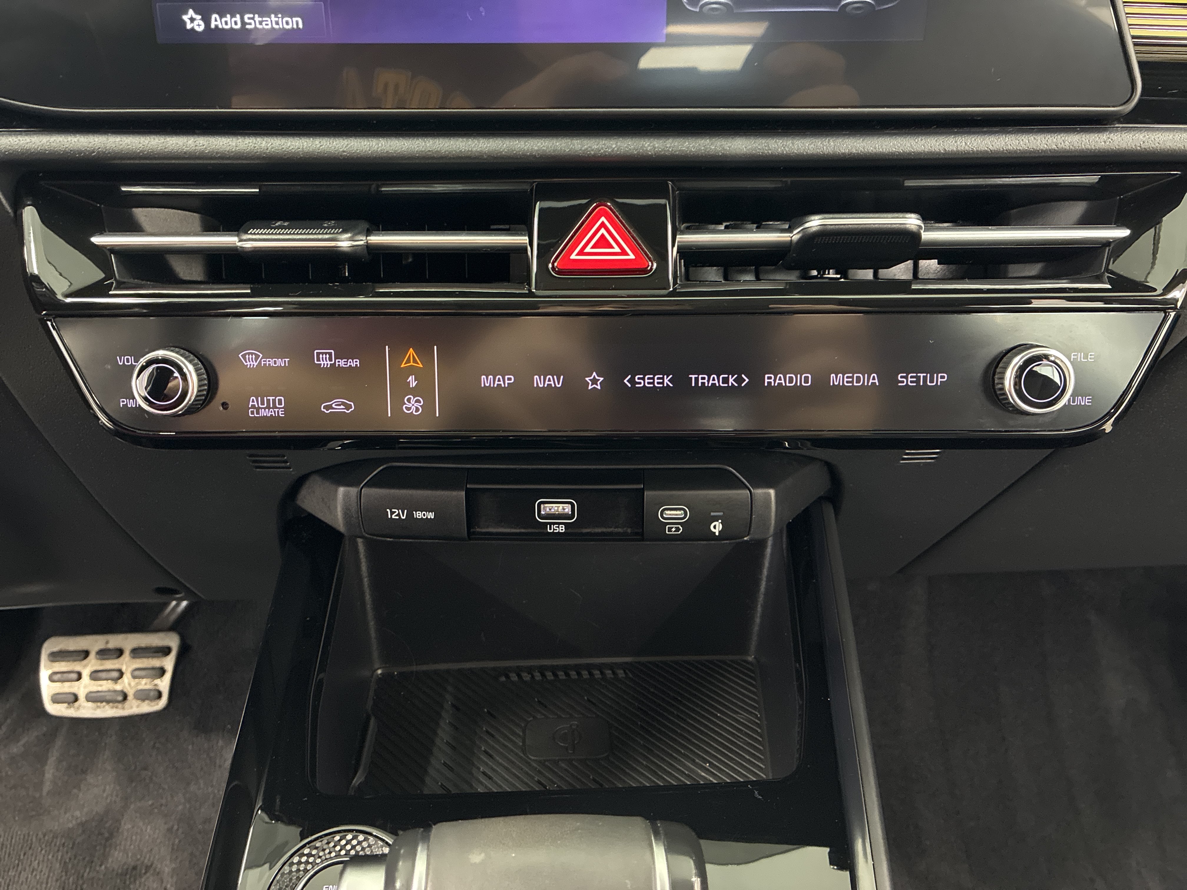 Certified 2023 Kia Niro EX Touring FWD image 25